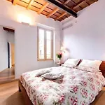 Luxury Apartment In Campo Dei Fiori